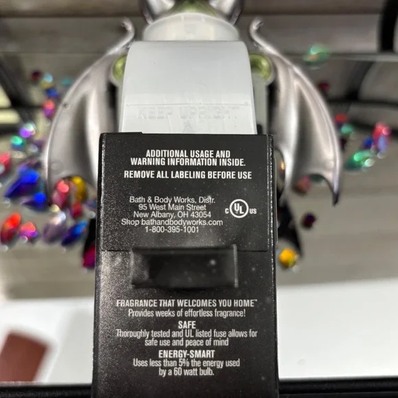 Bath & Body Works Villains Maleficent Raven Wallflowers Fragrance Plug NEW - Picture 6 of 8